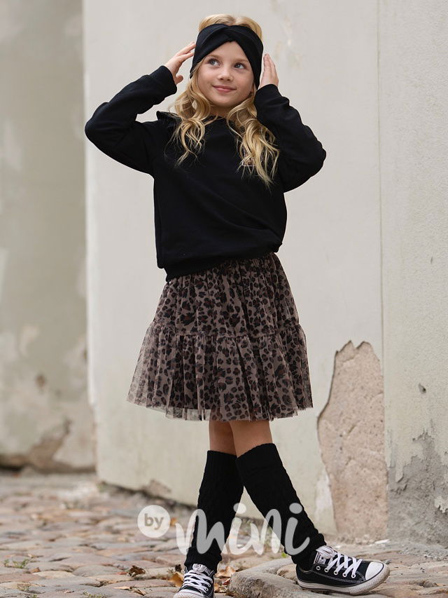 Černá žebrovaná čelenka