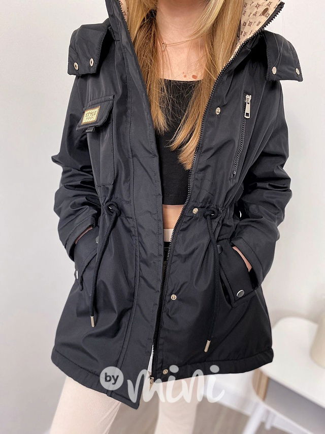 Černá dívčí parka