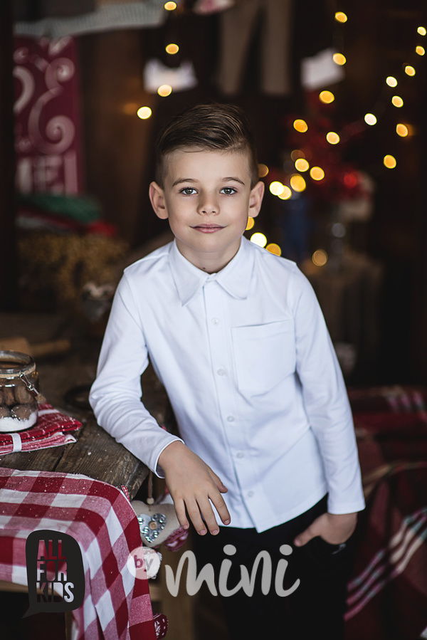 Bílá košile + černé kalhoty