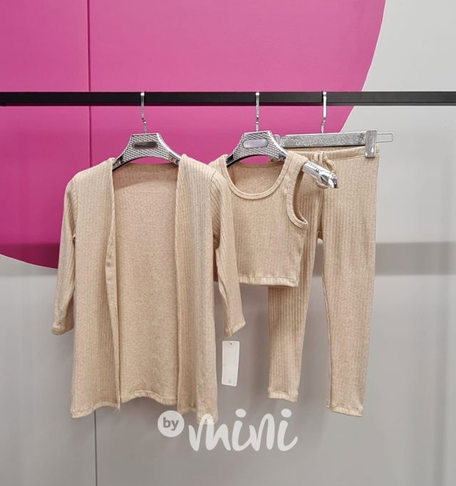 Podzimní trojkomplet beige