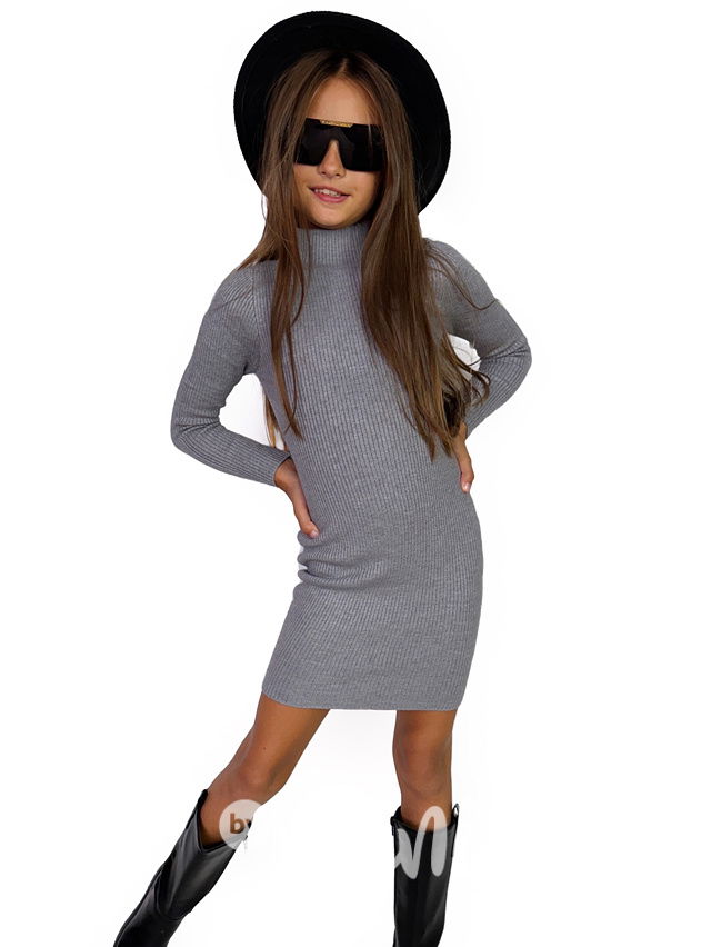Slim svetrové stretch šaty šedé