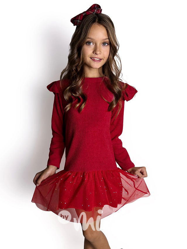 Teplé červené šaty s tylem