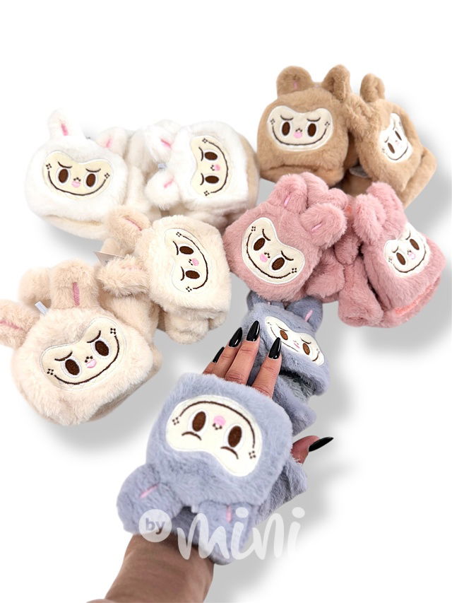 Chlupaté rukavičky Labubu