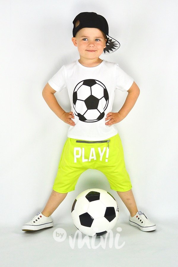 Chlapecký set zelené neonové kraťasy se zipem a bílé triko s fotbalovým míčem