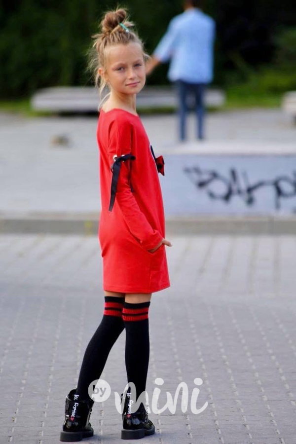 Červená tunika s mašlí