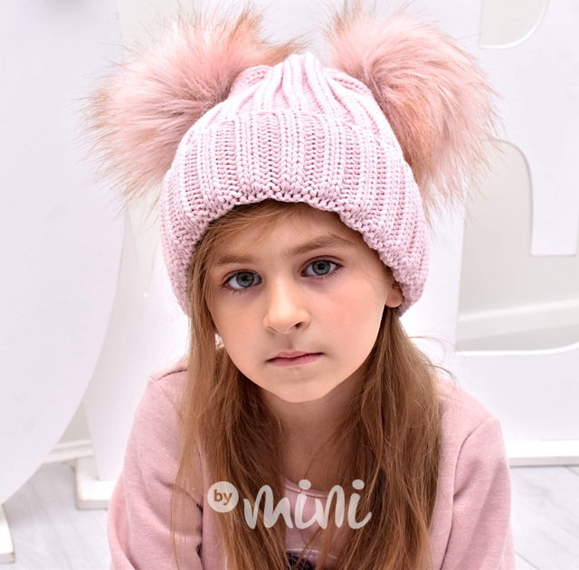 Růžový kulich dvě bambule
