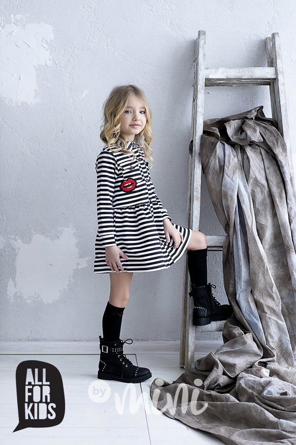 Pruhované košilové šaty