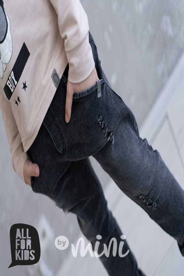 Tmavé ripped jeans