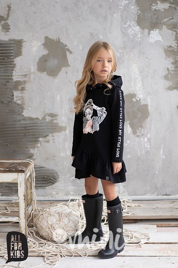 Dívčí černé podzimní mikinové šaty s kapucí