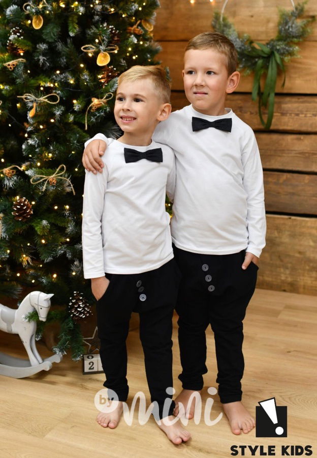 Triko s motýlkem + černé baggy kalhoty