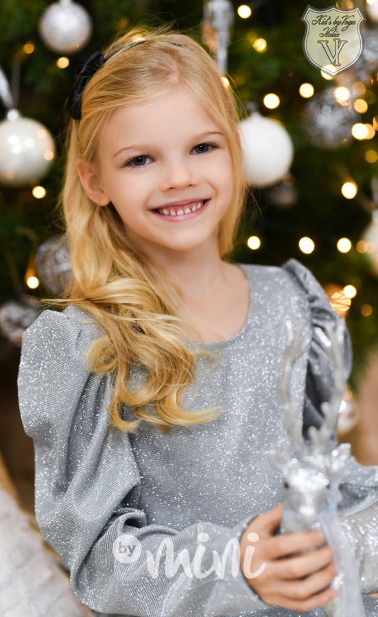 Stříbrné sváteční šaty - máma a dcera