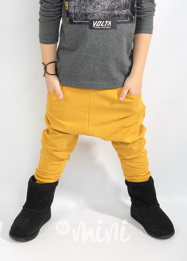 Low vyteplené chlapecké baggy tepláky - mustard
