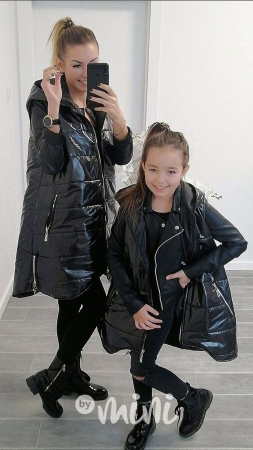 Černá prošívaná oversize vesta Voga