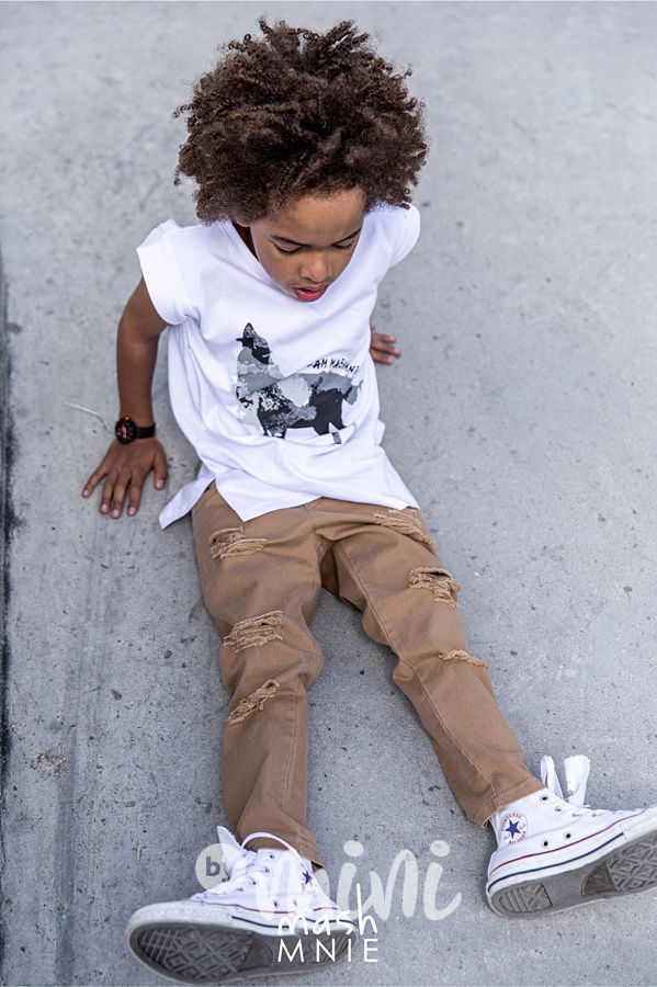 Beige boyfriend ripped jeans *MashMnie*