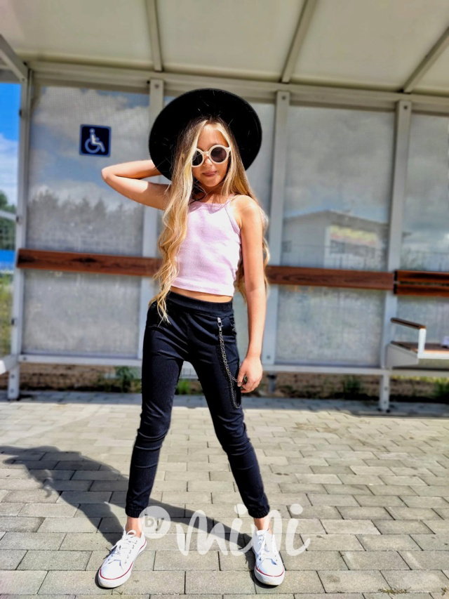 Černé stretch kalhoty s řetězem