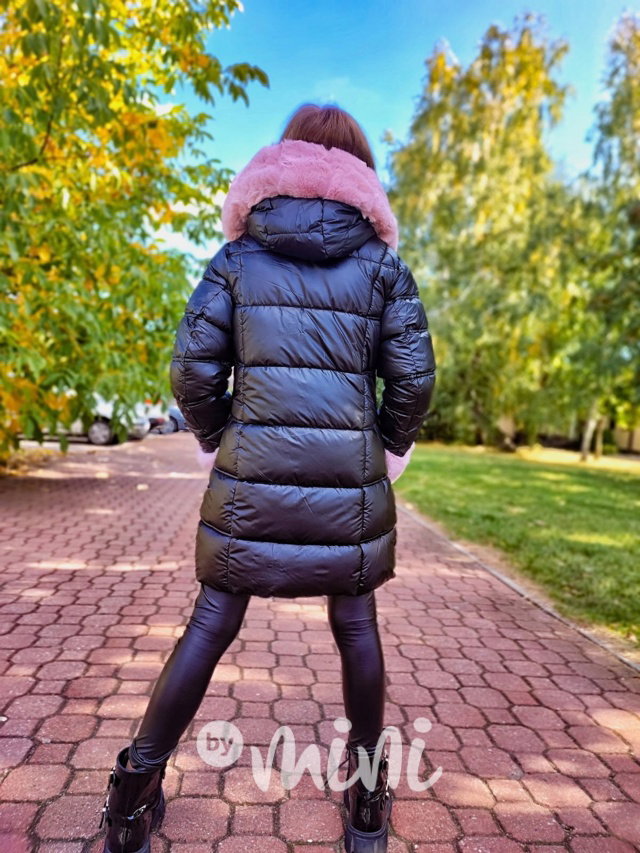 Zimní kabátek s růžovou kožešinou