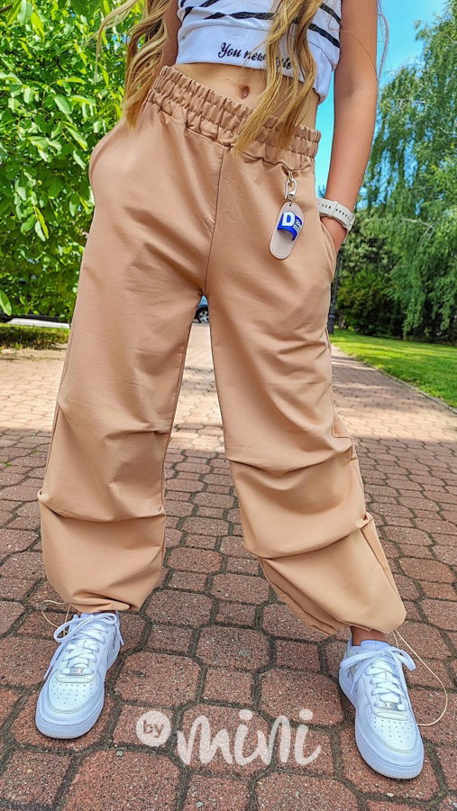 Fashion volné kalhoty s karabinou beige