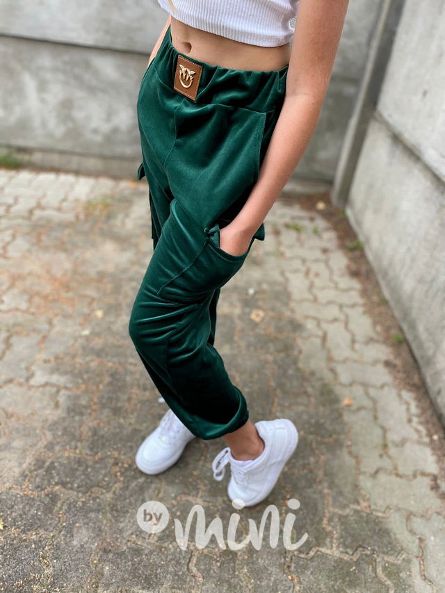 Velurové cargo kapsáče smaragd