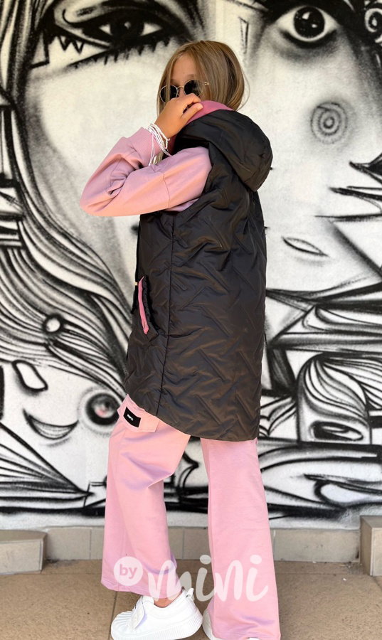 Dlouhá černá vesta