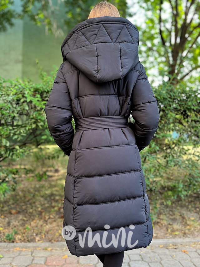 Zimní dlouhý kabát s páskem černý