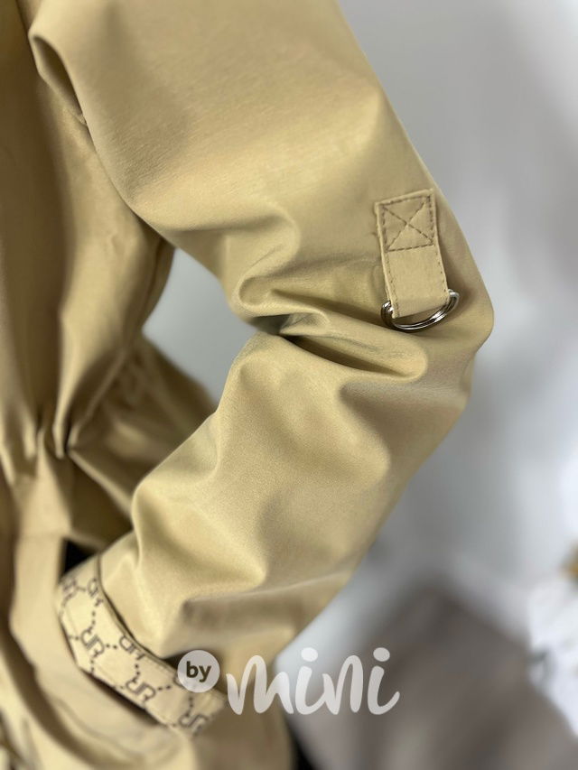 Podzimní béžová parka