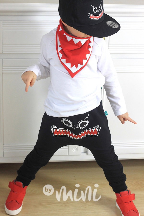 ANGRY face baggy tepláčky černé