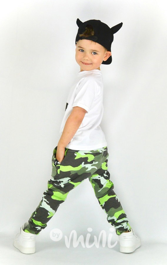Camo baggy s knoflíky
