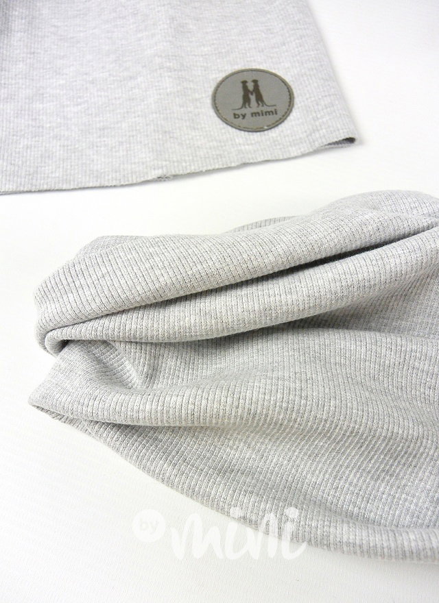 Light grey žebrovaná houmleska s nákrčníkem