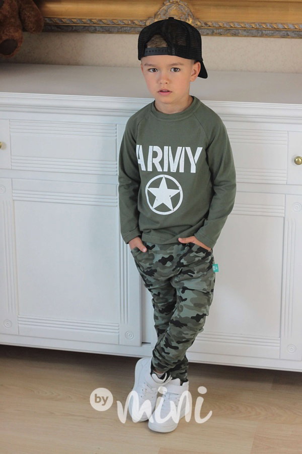 Khaki army triko s hvězdou