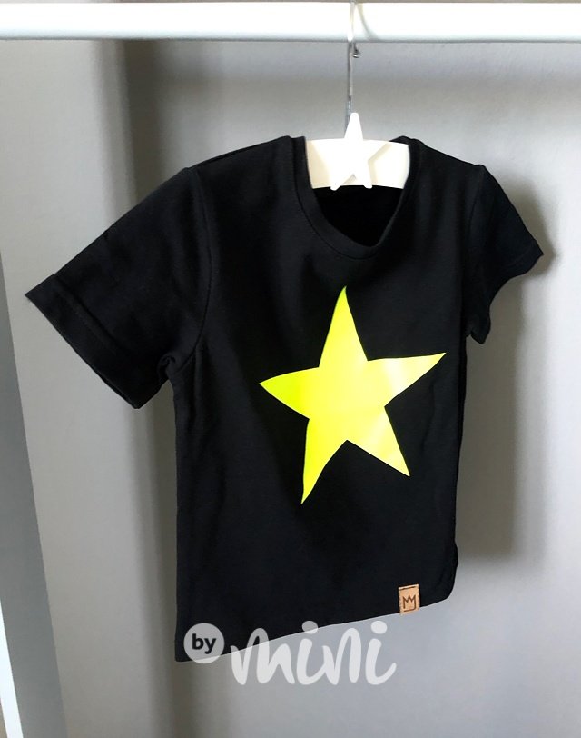 Černé chlapecké triko s neon hvězdou