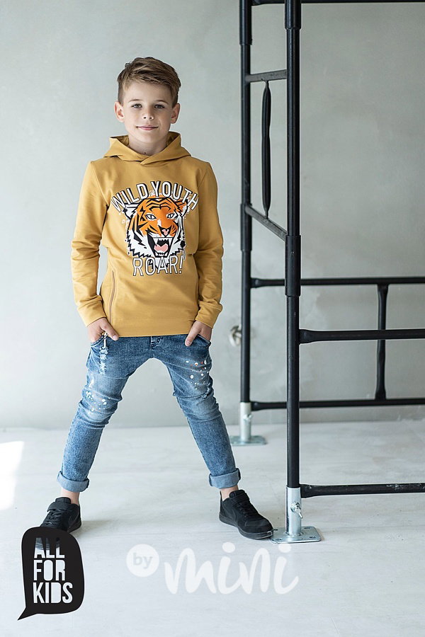 Blue jeans dirty look