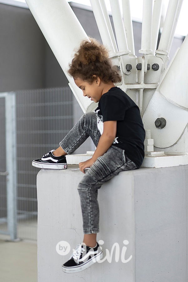 *Premium* jeans black s prošitím