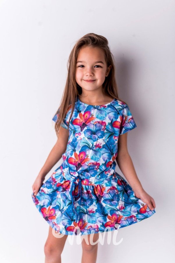 Květované dívčí šaty