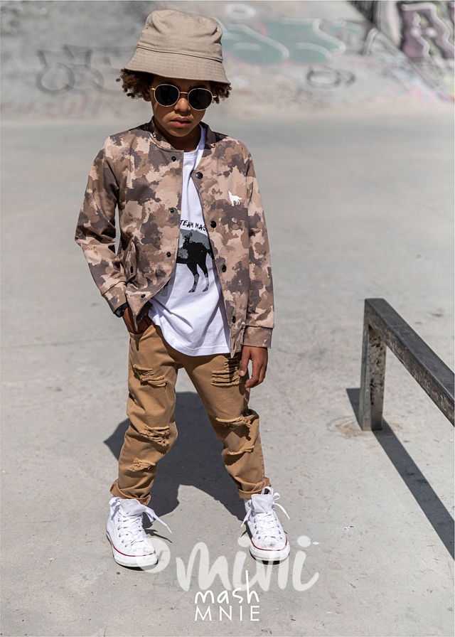 Beige boyfriend ripped jeans *MashMnie*