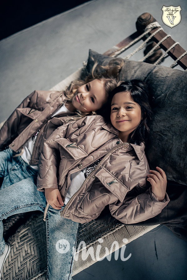 Voga prošívaná oversize crop bunda beige