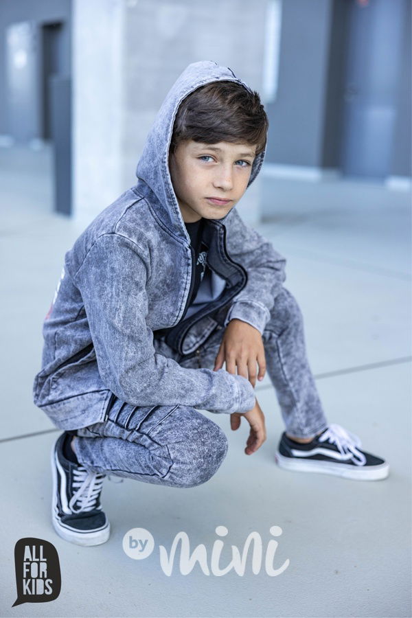 AFK black jeans mikina