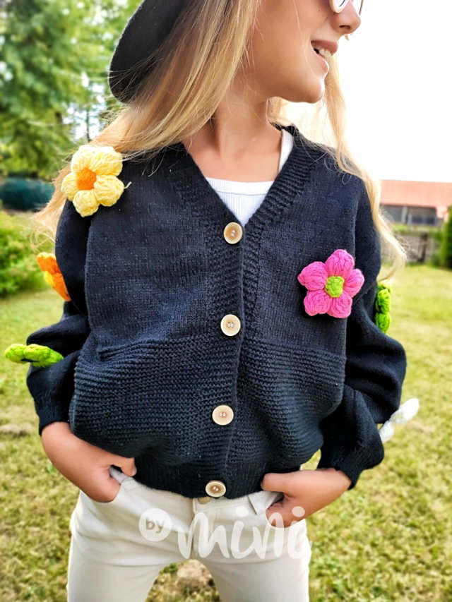 Blossom černý svetřík