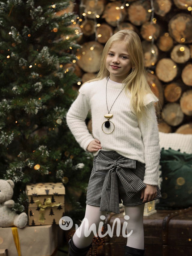 Teplé kraťasy s mašlí