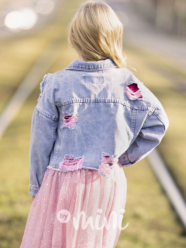 Pink ripped jeans bunda