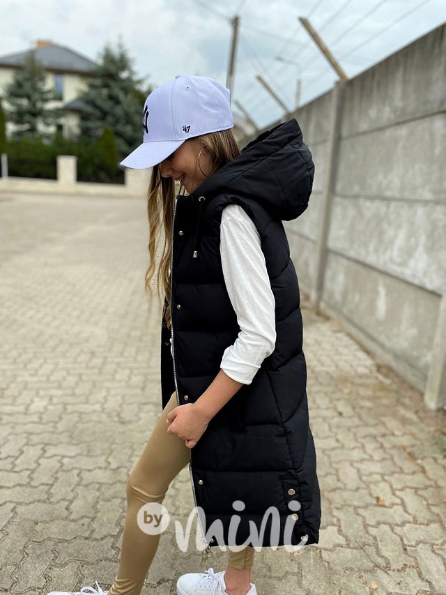 Long černá vesta s kožíškem uvnitř