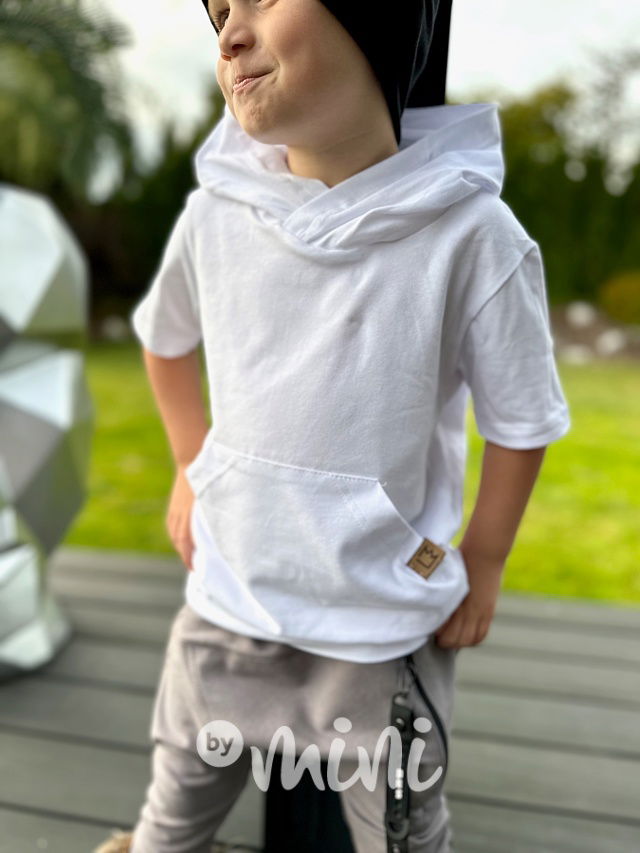 Bílé hoodie triko