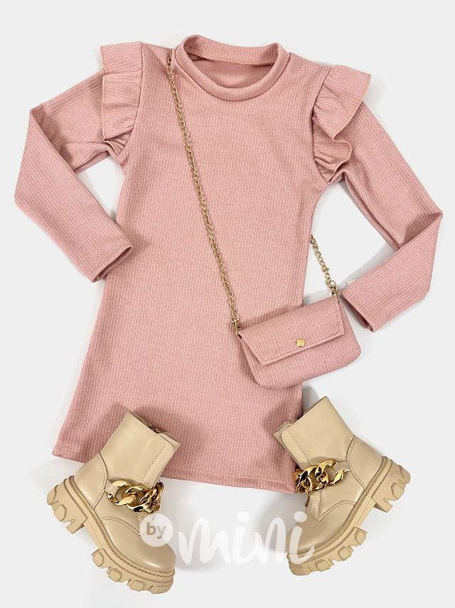 Teplé šaty s kabelkou