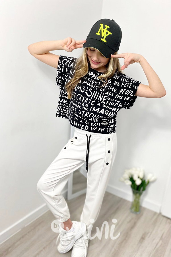 Bílé relaxed tepláky se cvoky