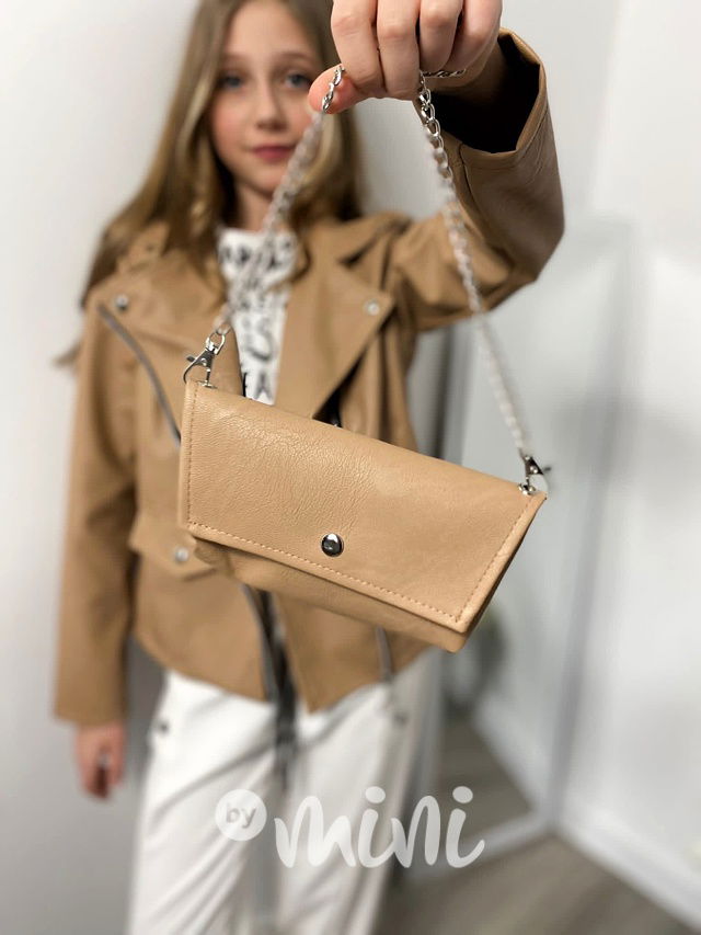 Béžový křívák s kabelkou