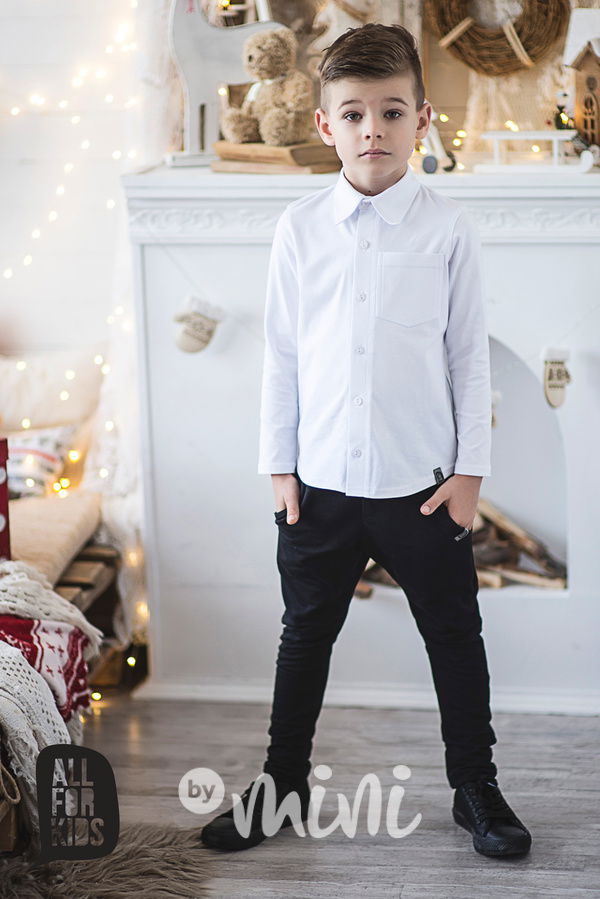 Bílá košile + černé kalhoty
