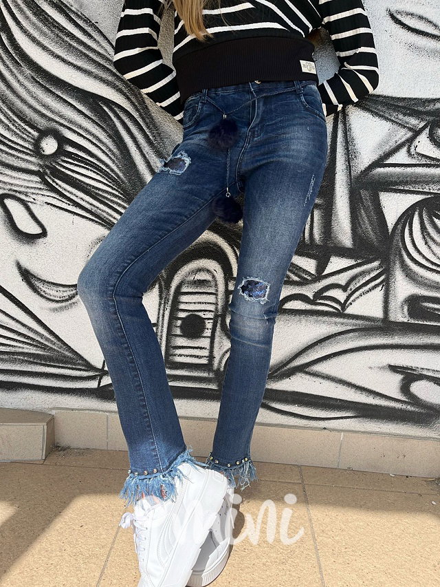 Design jeansy pompon