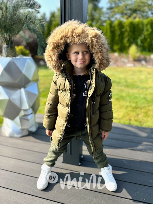 Zimní parka s kožíškem khaki