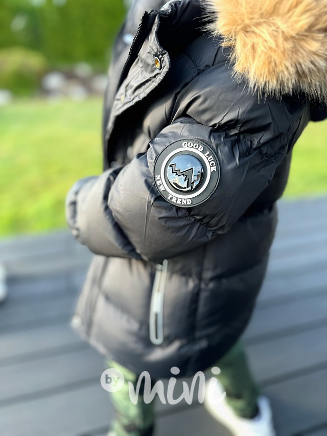 Zimní parka s kožíškem černá