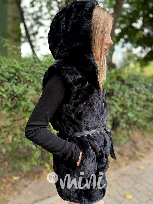 Chlupatá hoodie vesta s páskem black