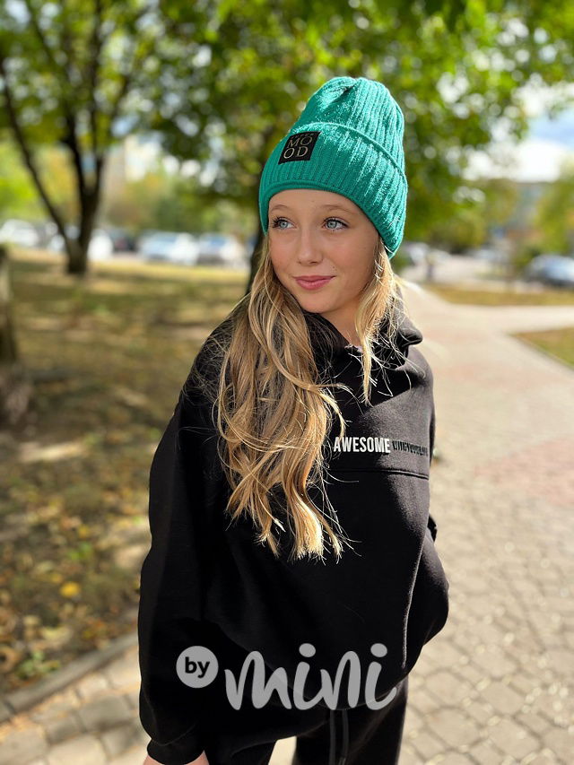 Super mood čepice smaragd